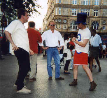 rehearsal small.jpg (31992 bytes)